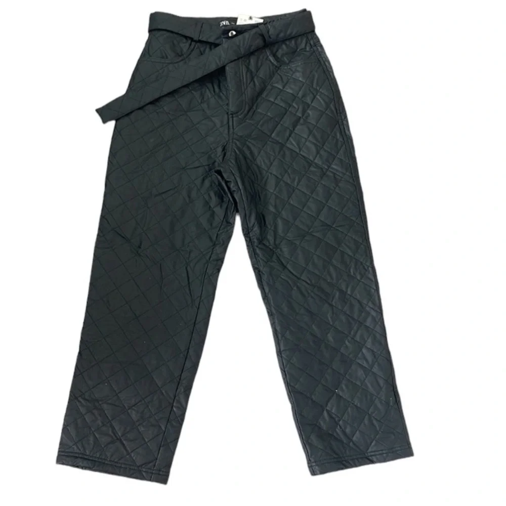 NWT Zara Faux Leather Quilted Belted Cropped Pants Size Medium - Picture 5 of 11